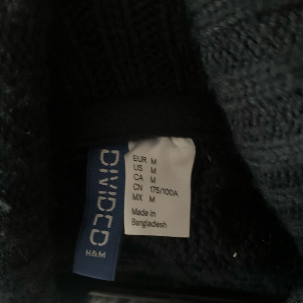 Divided Sweater - Picture 3 of 3